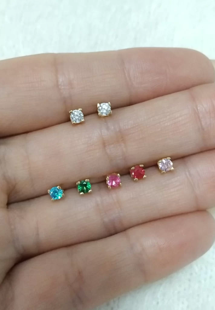 Brinco Baby com Zircônia