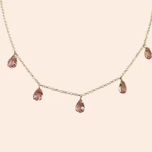 Gargantilha Gotas Penduradas Rosa