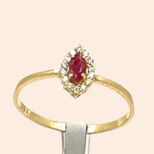 Anel com Pedra Naturais Ouro Amarelo 18K