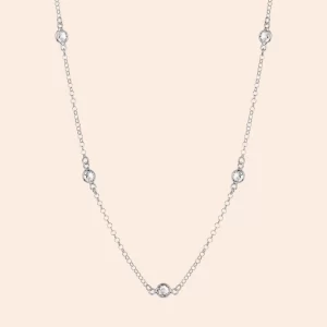 Gargatilha em Prata com Cristais