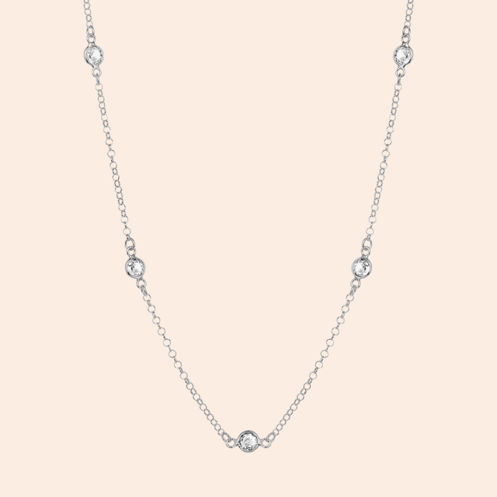 Gargatilha em Prata com Cristais