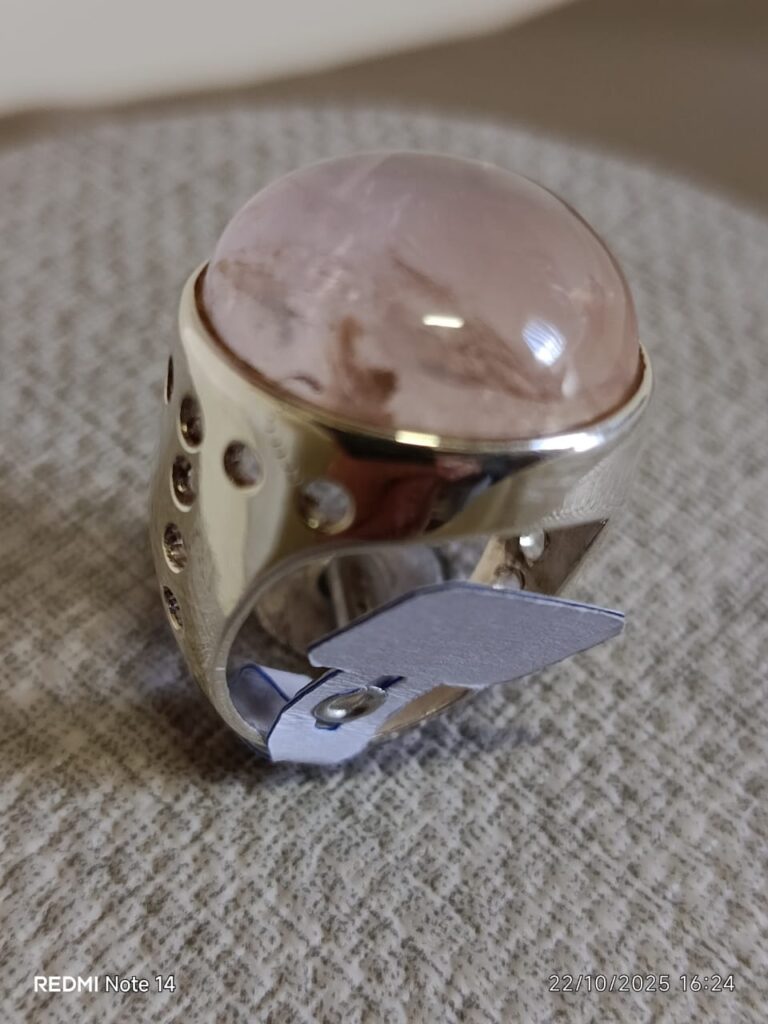 Anel Quartzo rosa em prata 925