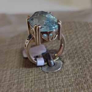 Anel topázio azul em prata 925